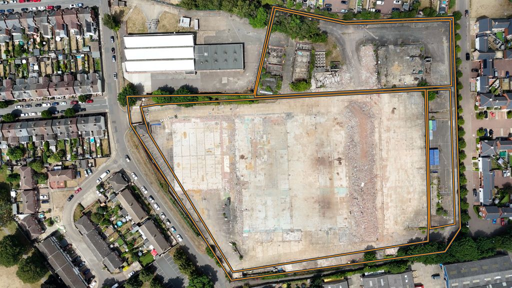 Property photo 2 of 7 Photo 16