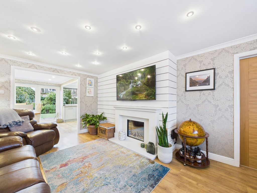 Property photo 2 of 21 Cam02386G0-Pr0159-Still008