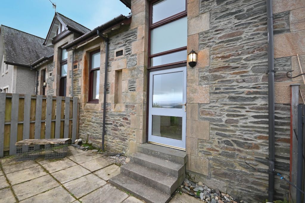 Property photo 3 of 25 5695404