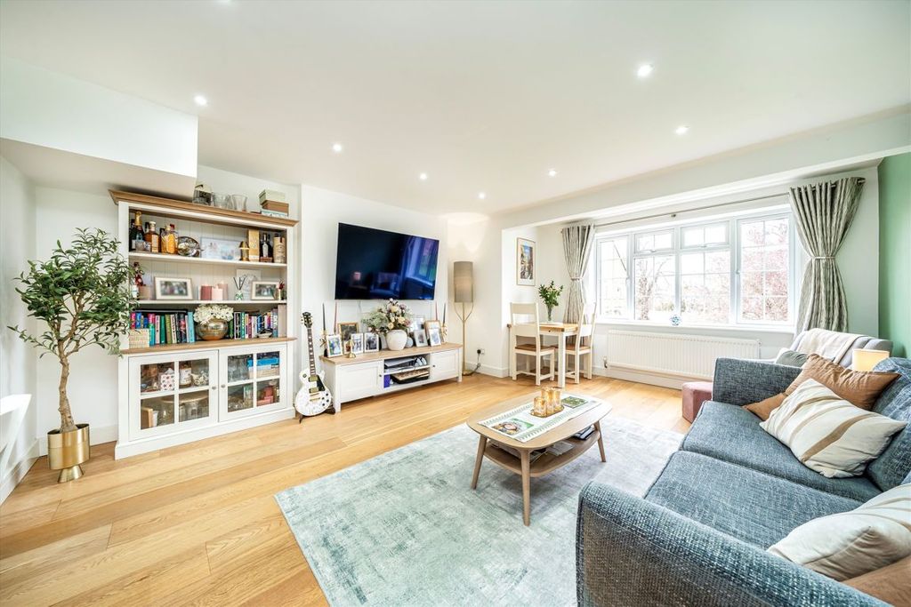 Property photo 2 of 7