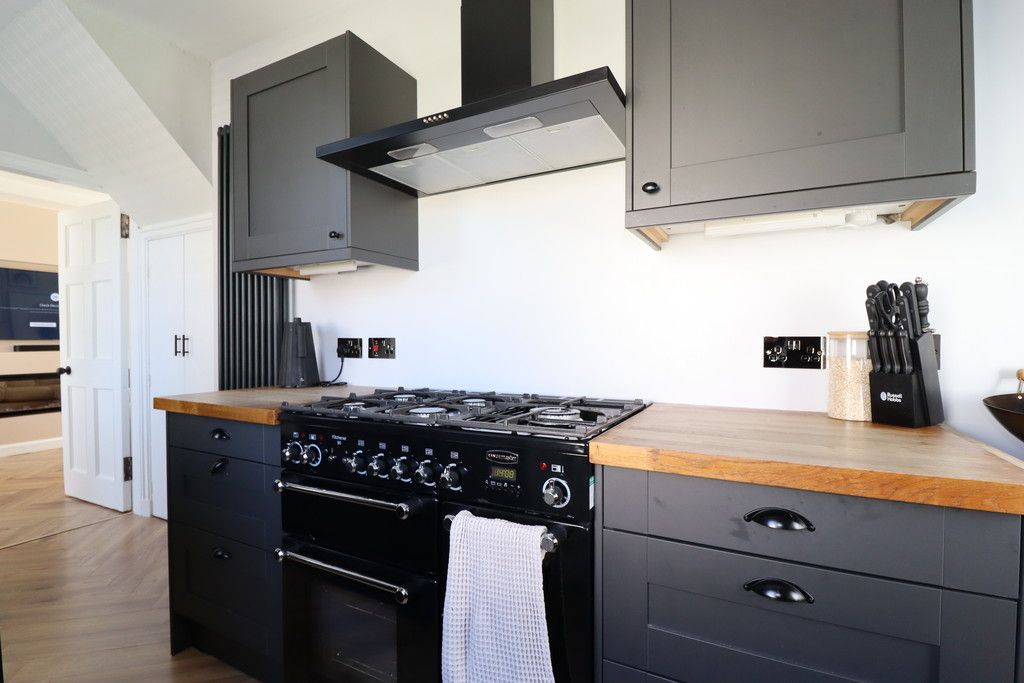 Property photo 2 of 28 Img_3530