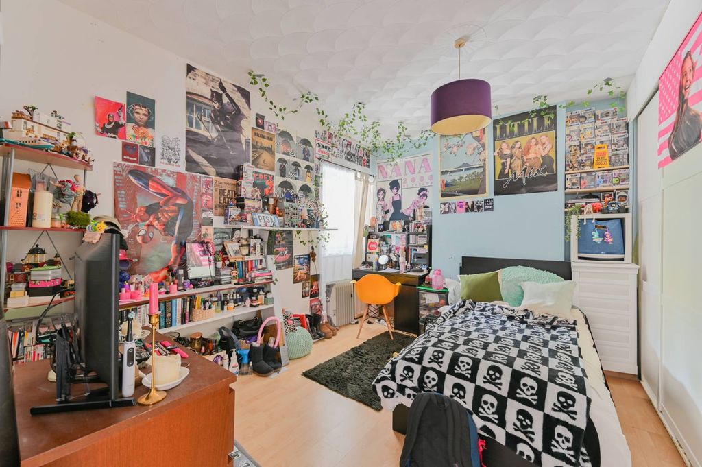 Property photo 3 of 5