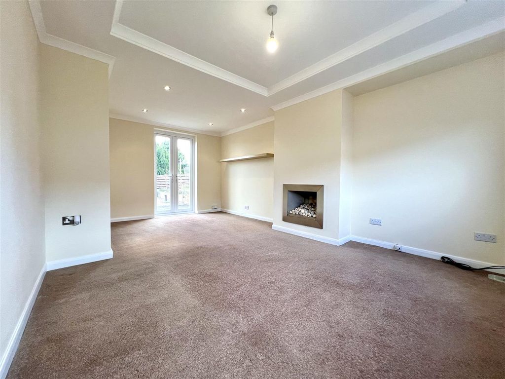 Property photo 2 of 11 Tyndrum Place, Kirkcaldy