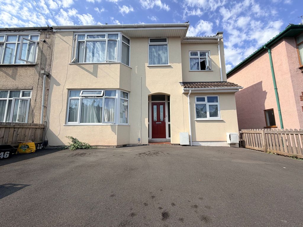 Property photo 1 of 14 Front