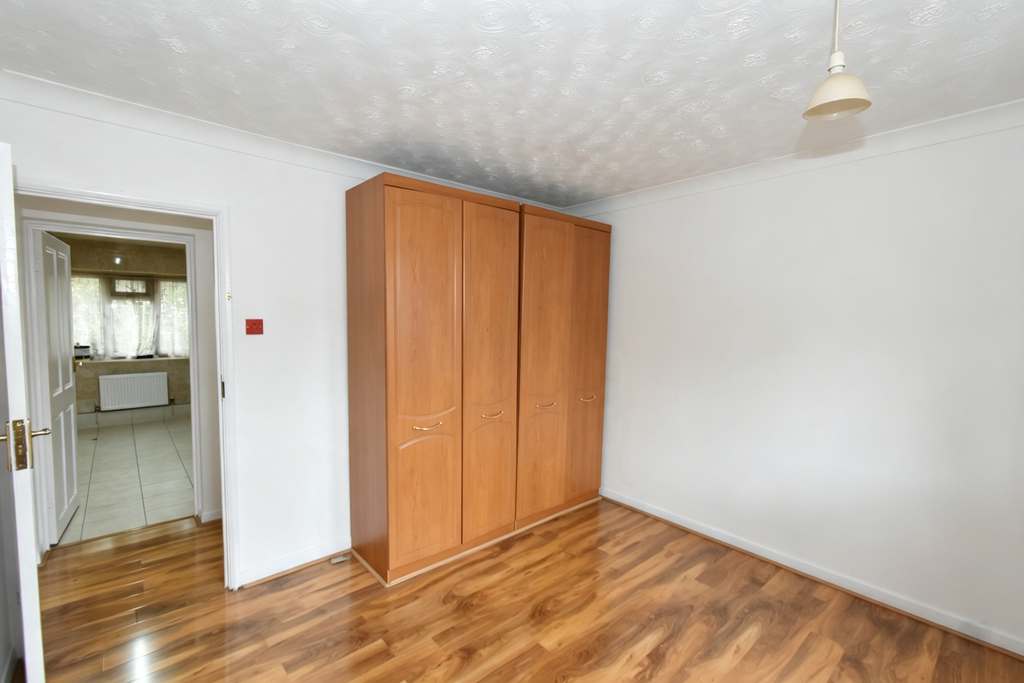 Property photo 2 of 5 Gallery