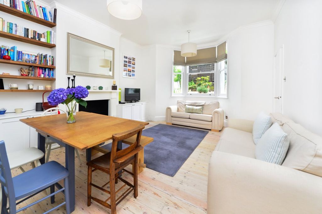 Property photo 2 of 7 Photo 02