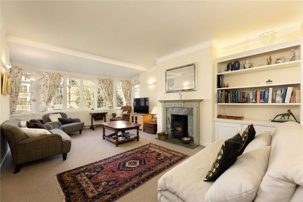 Property photo 2 of 13 Picture No. 15