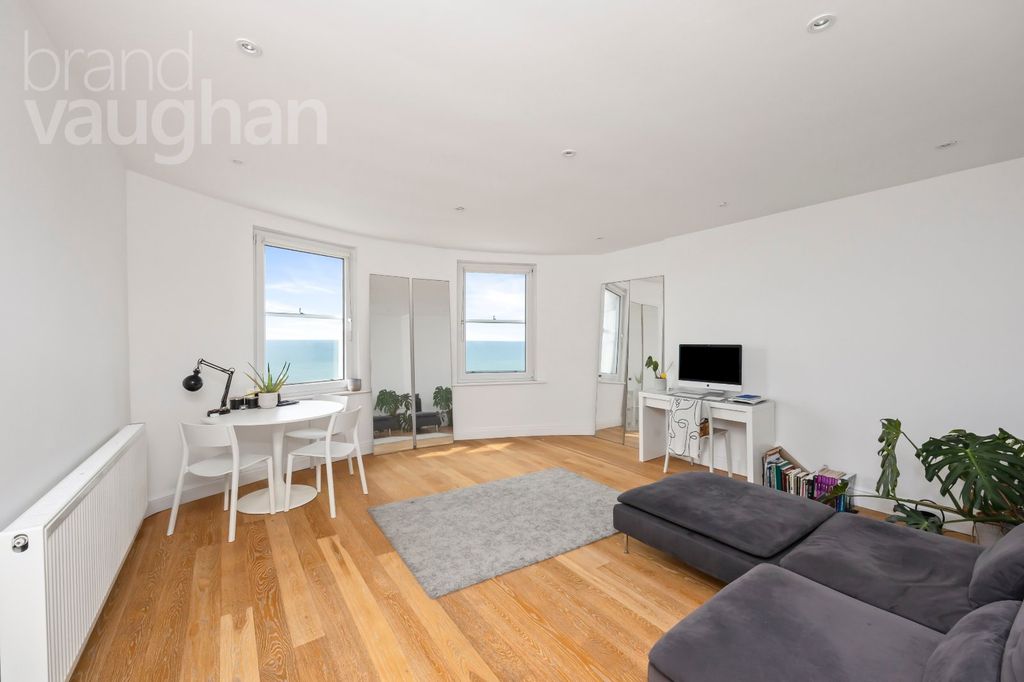 Property photo 2 of 15 Picture No. 02