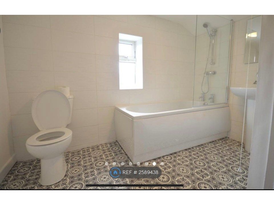 Property photo 3 of 6 Bathroom