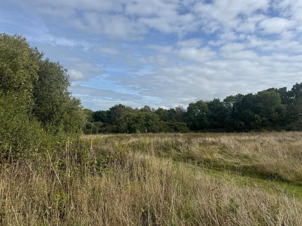 Property photo 3 of 11