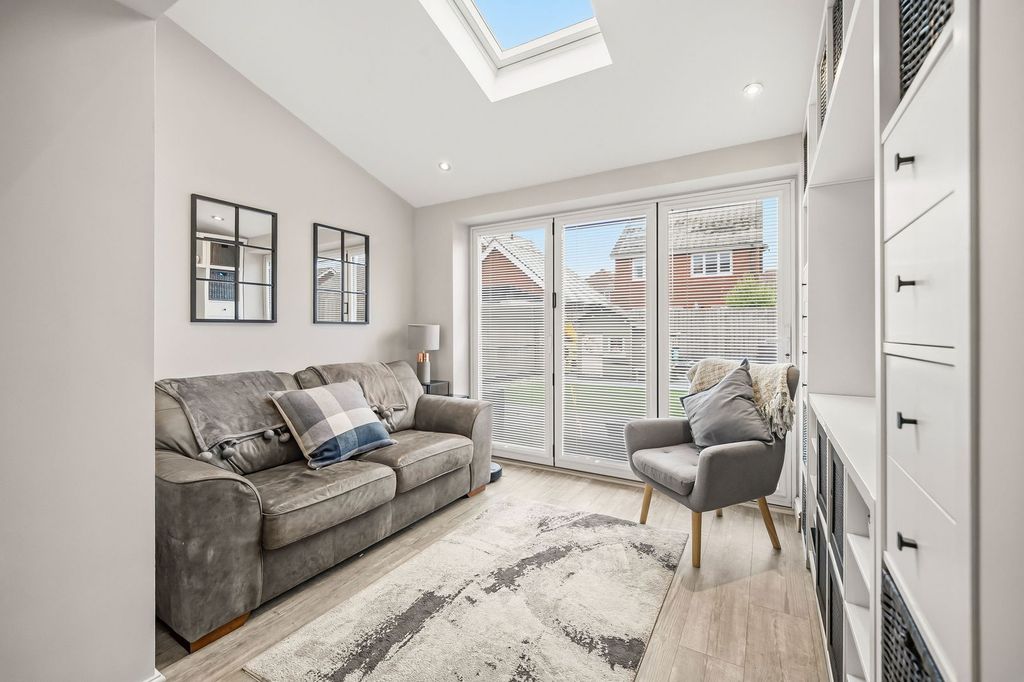 Additional image 11 of 3 bed semi-detached house for saleIvy Close, Trelewis, Treharris CF46