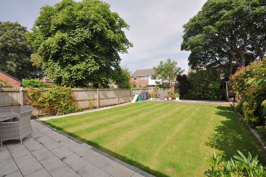 Property photo 3 of 41