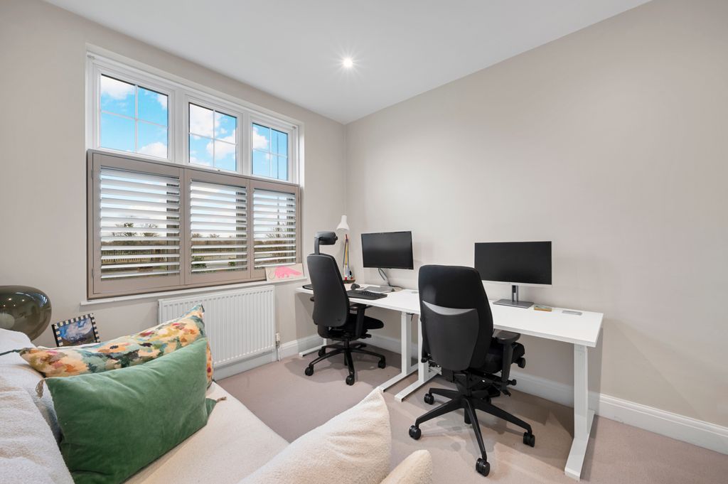 Property photo 3 of 13 Picture No. 10