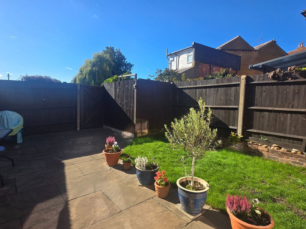 Property photo 3 of 26
