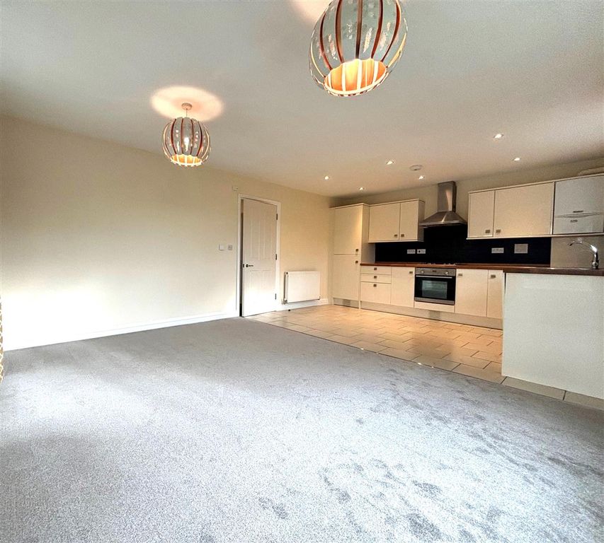 Property photo 2 of 10 Living Dining Room