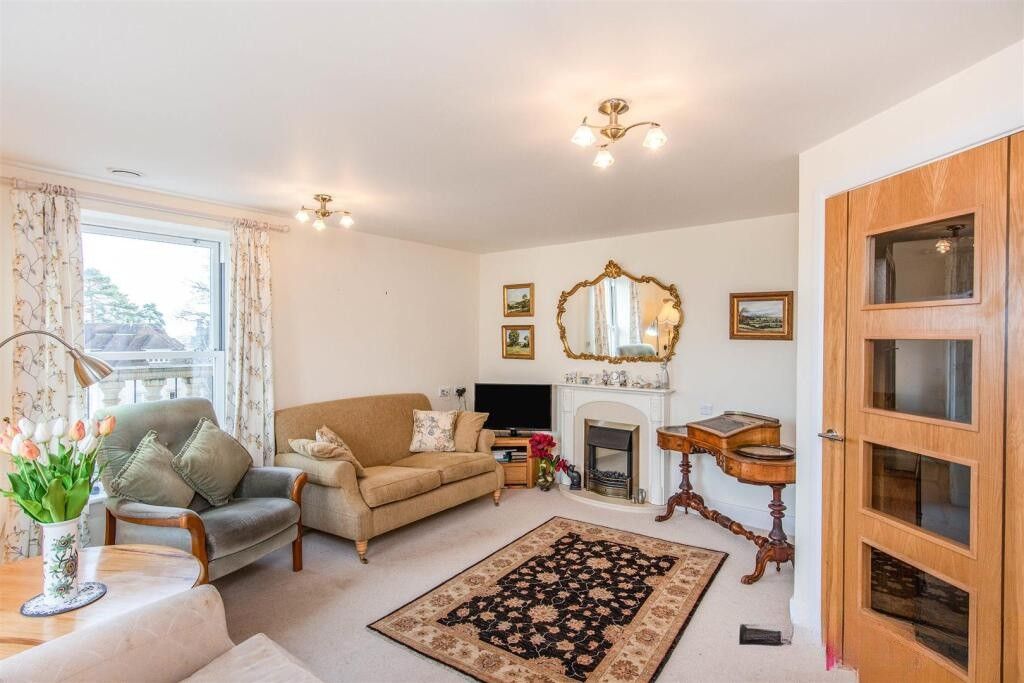 Property photo 3 of 11