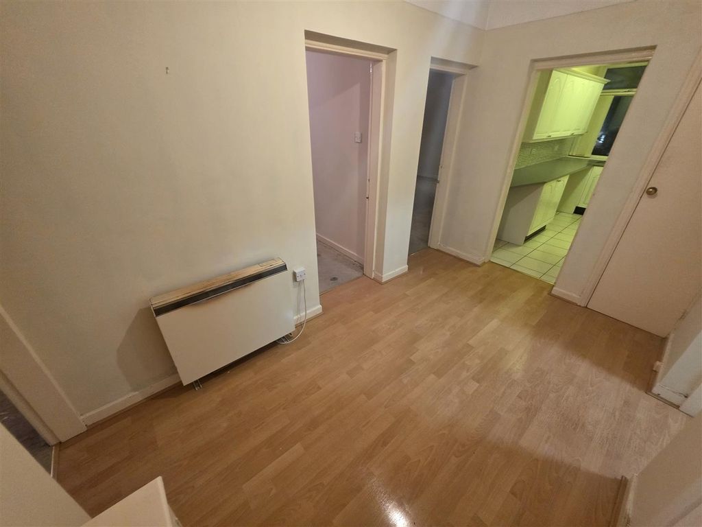 Property photo 3 of 7 20260202_203629.Jpg