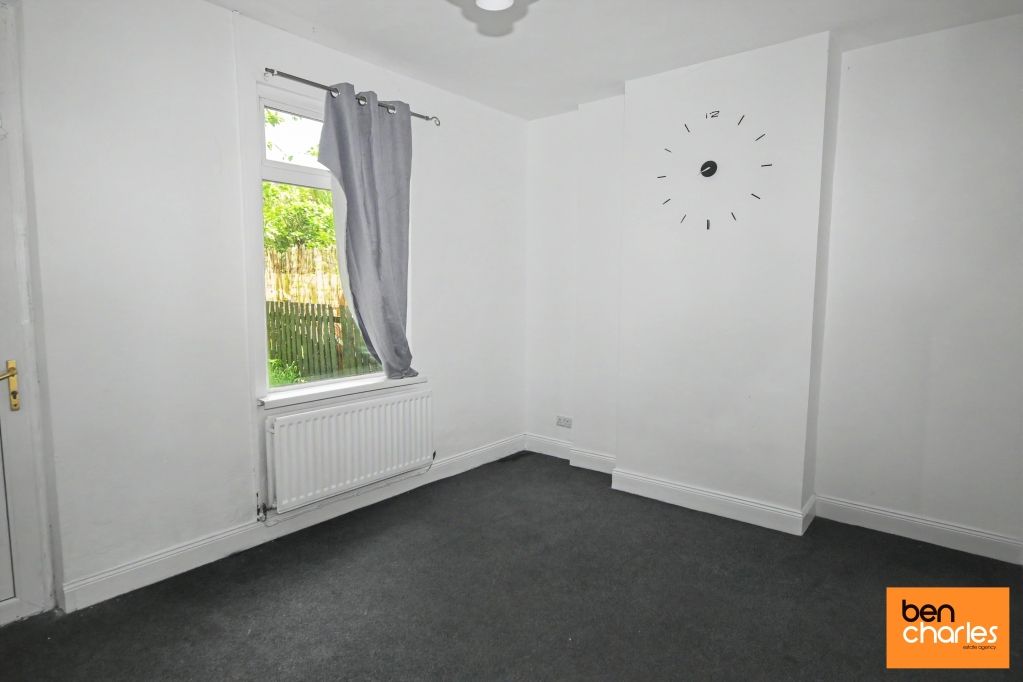 Property photo 2 of 8 Picture No. 05