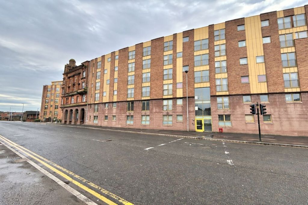 Property photo 1 of 11