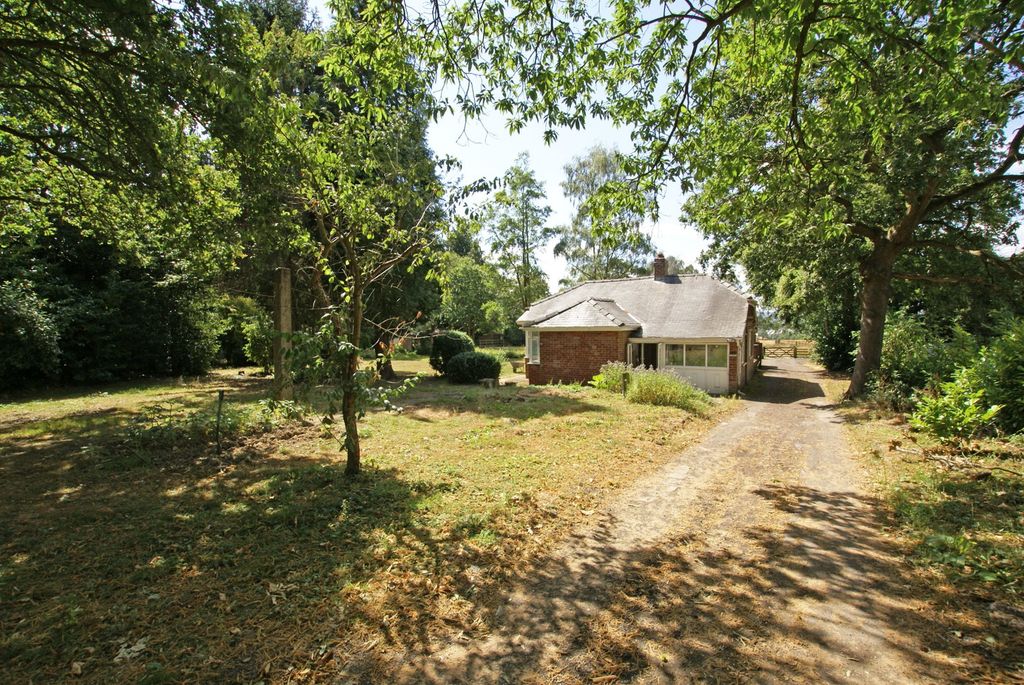 Property photo 2 of 20