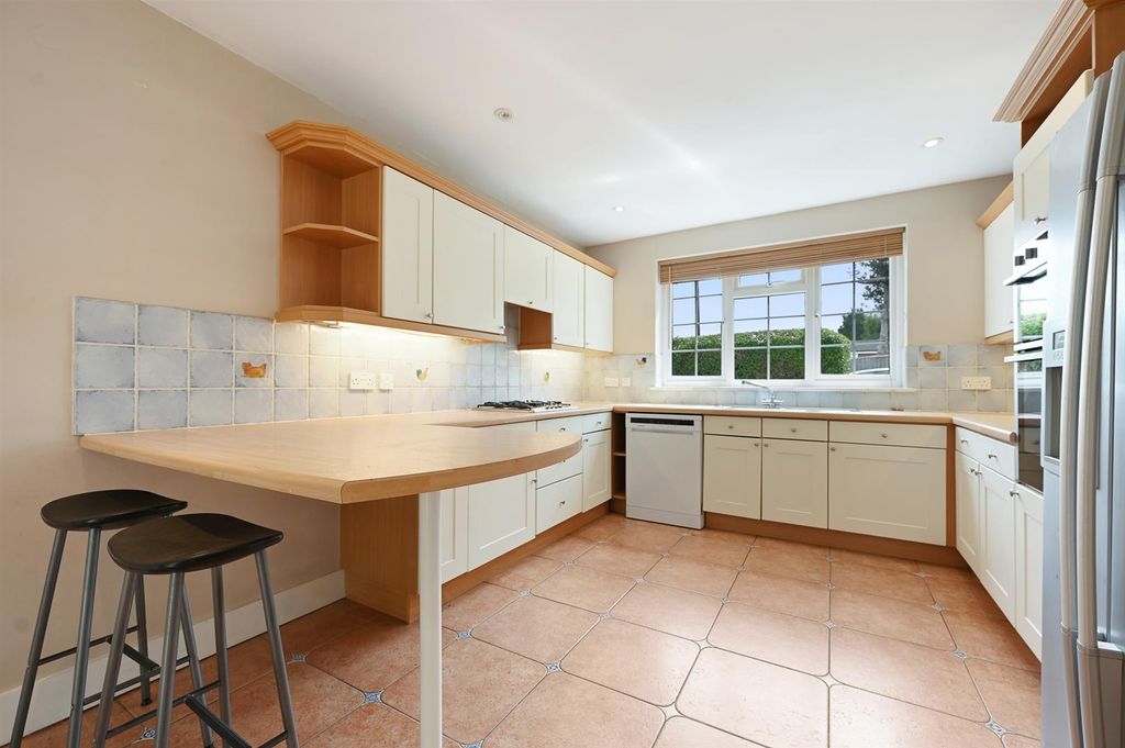 Property photo 3 of 15 Kitchen.Jpg