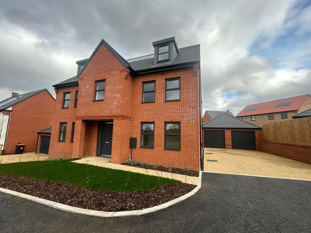 Property photo 1 of 18