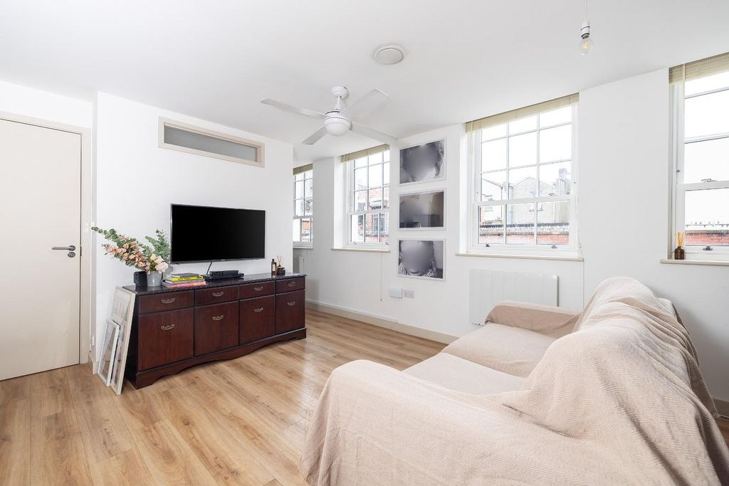 Property photo 3 of 16 014A3678.Jpg