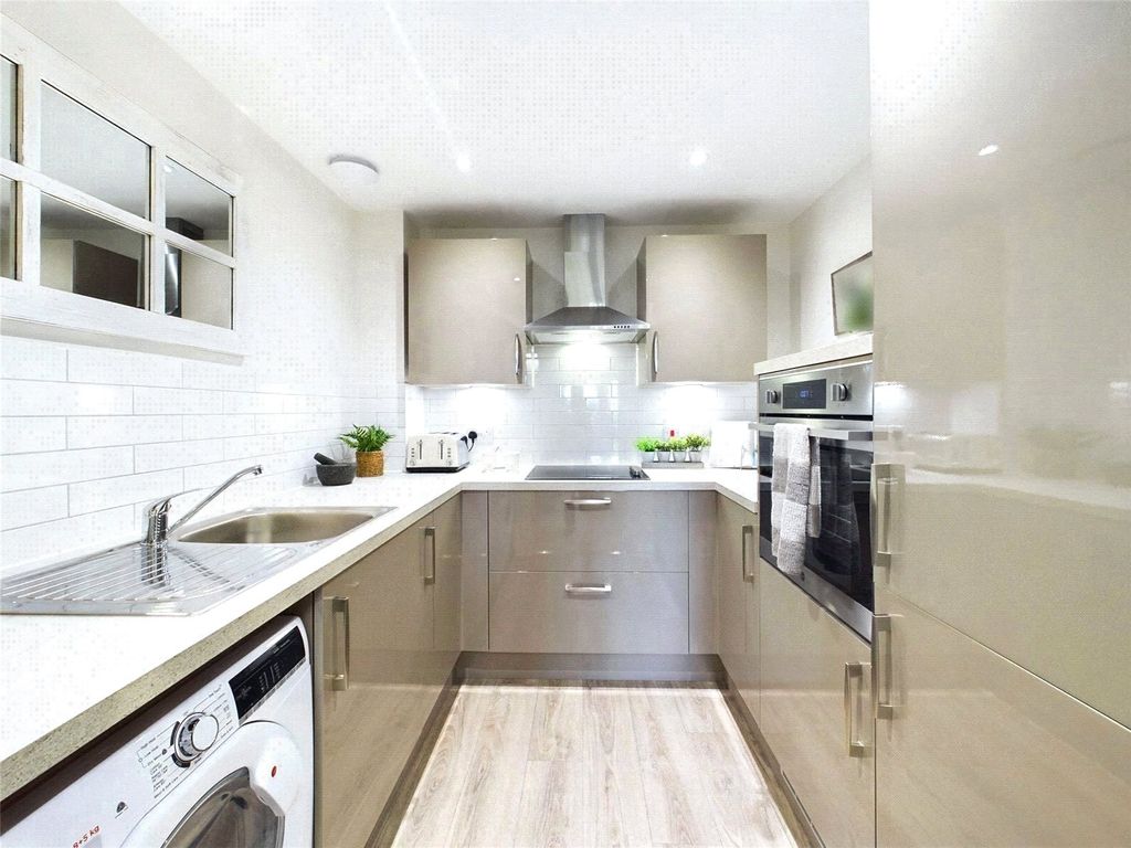 Property photo 1 of 11 Picture 1