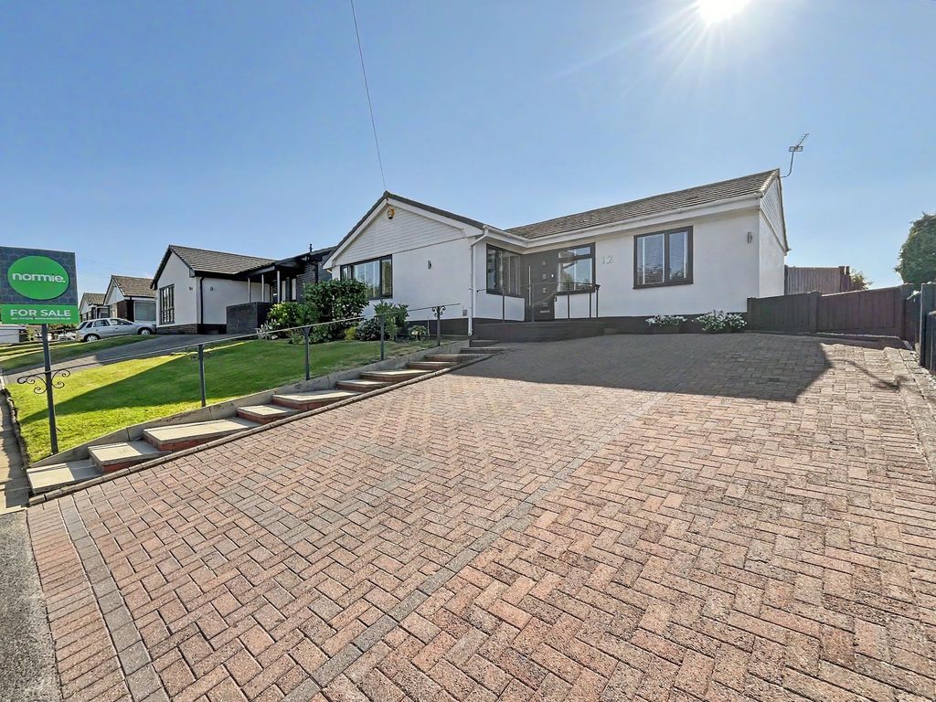 Property photo 1 of 45