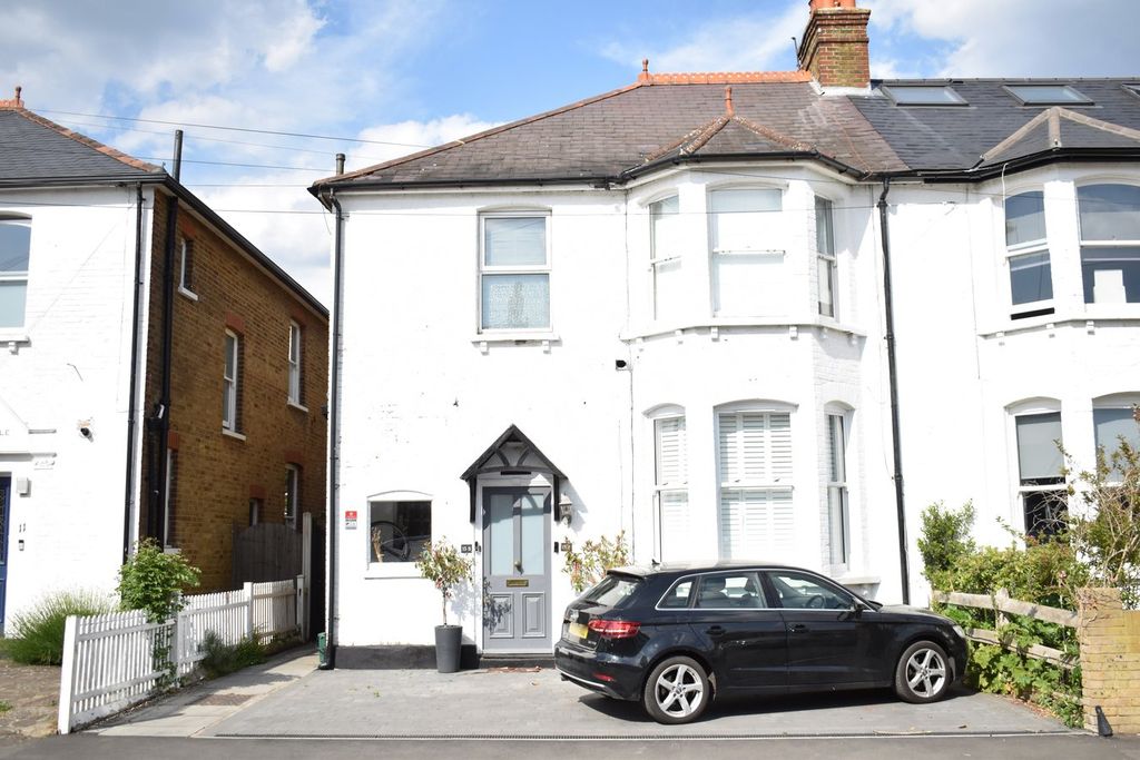 Property photo 2 of 11