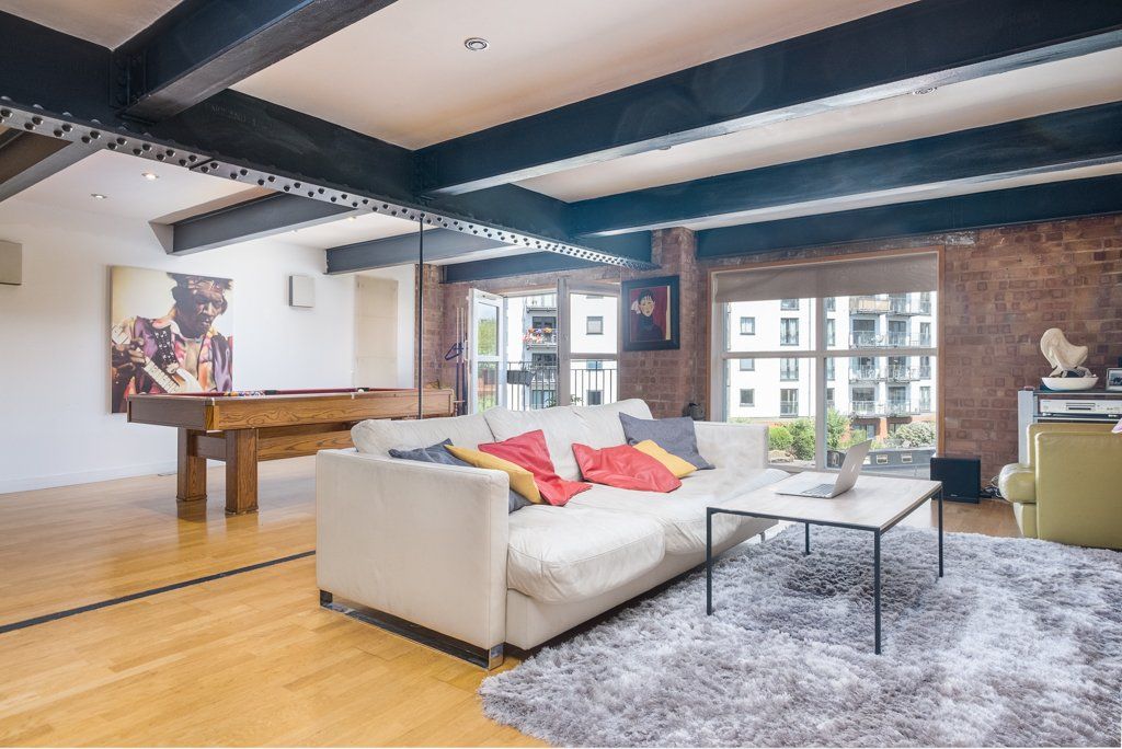 Property photo 2 of 28 Photo 02