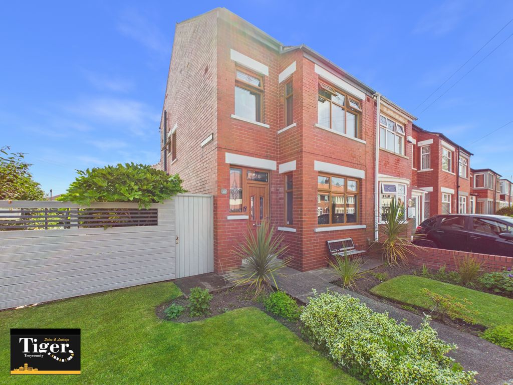 Property photo 1 of 27