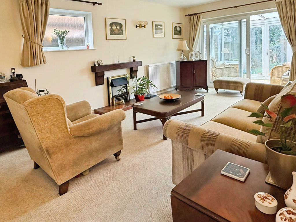 Property photo 3 of 20