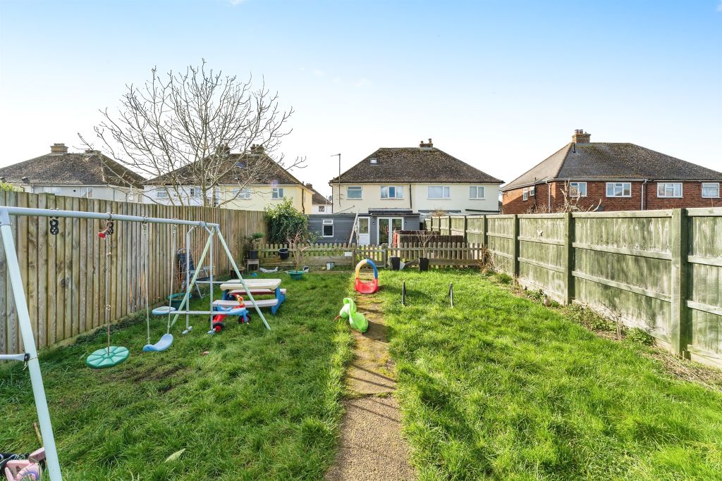 Property photo 2 of 17