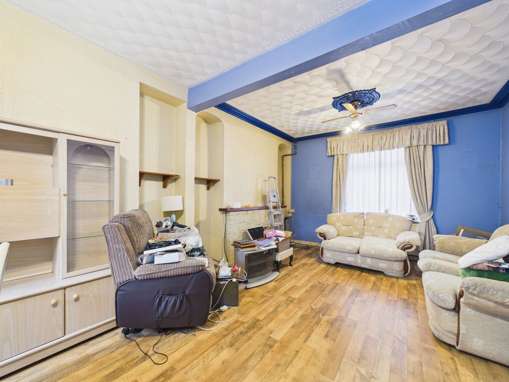 Property photo 2 of 26