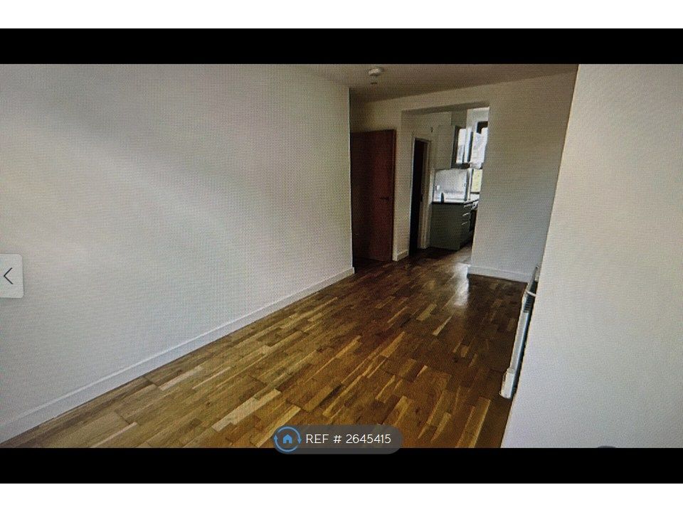 Property photo 1 of 4 Lounge