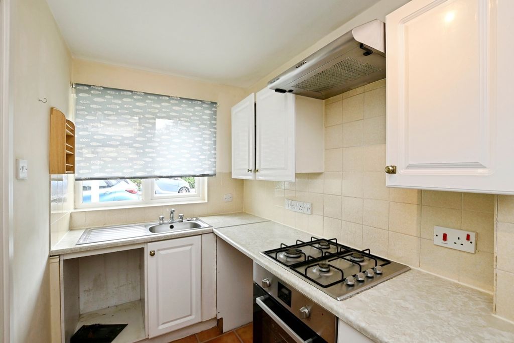 Property photo 3 of 12 Pbox-Img.Jpg