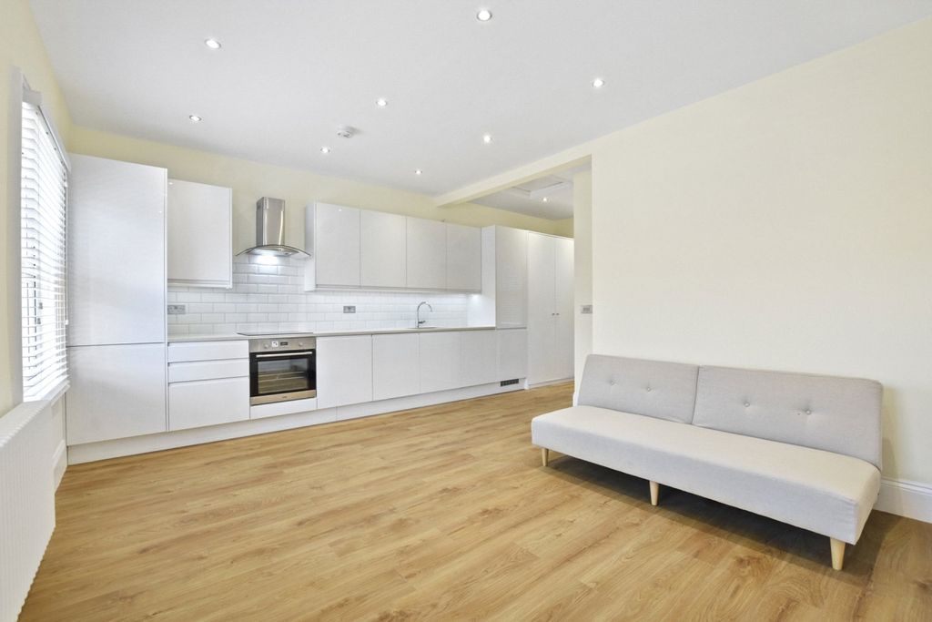 Property photo 1 of 5 1