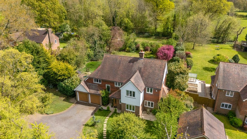 Property photo 2 of 37