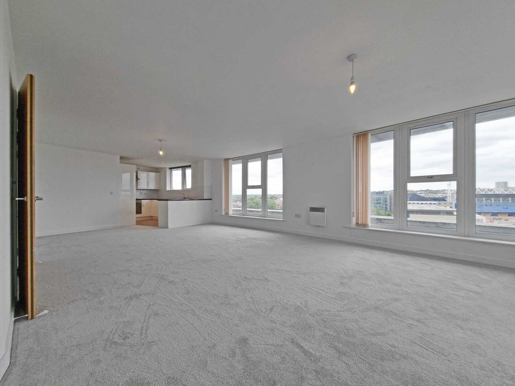 Property photo 3 of 22