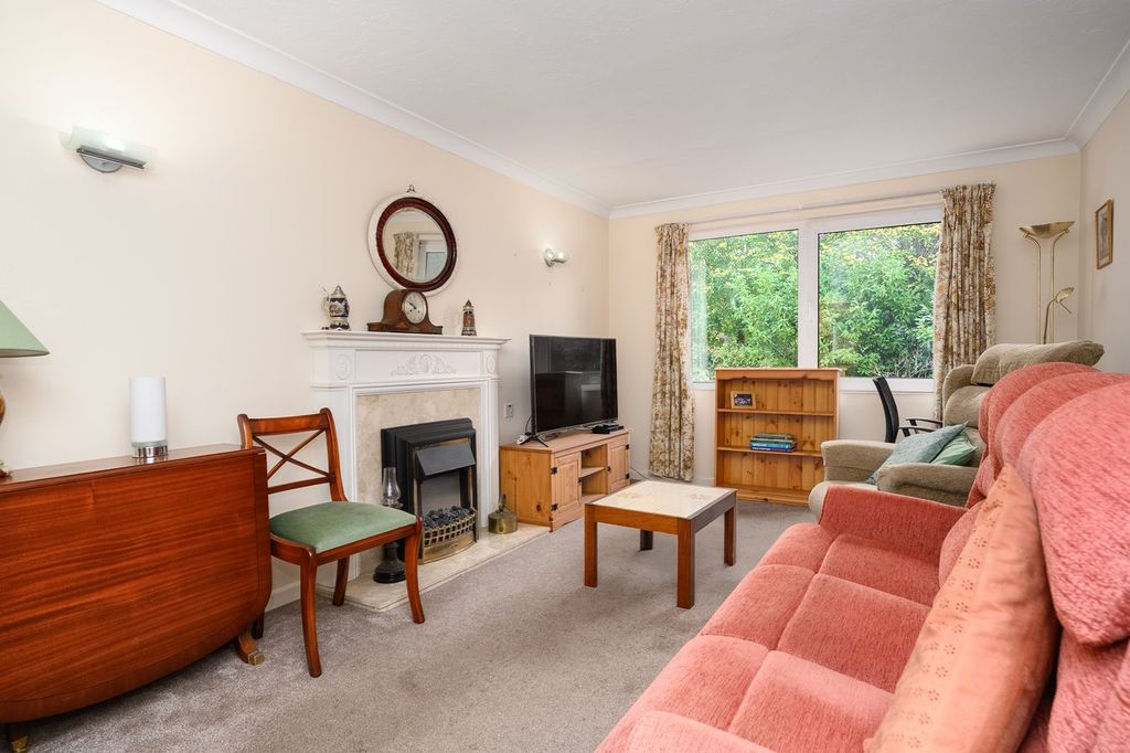 Property photo 2 of 7