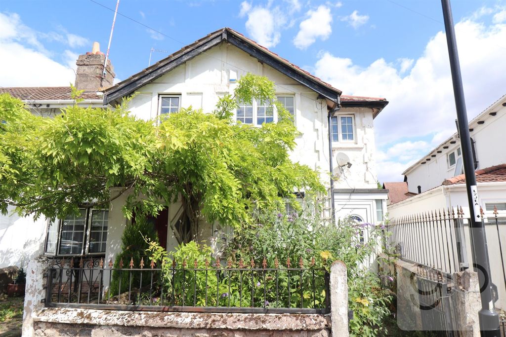 Property photo 1 of 13 1.Png