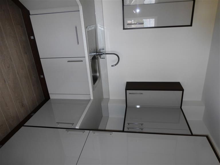 Property photo 3 of 14 Kitchen