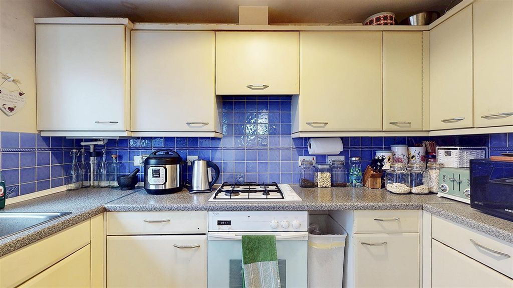 Property photo 3 of 5 P8.Jpg