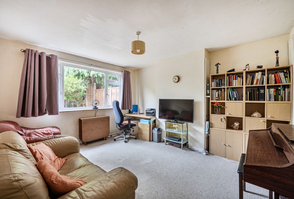 Property photo 2 of 9 1449226-13-69F087...