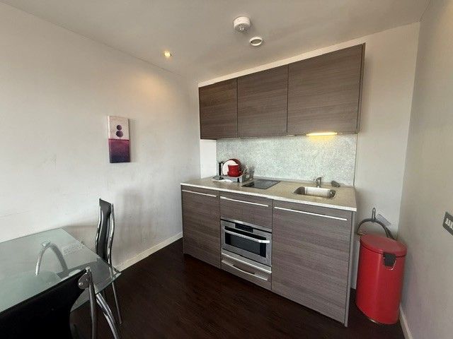 Property photo 3 of 6 1145 4