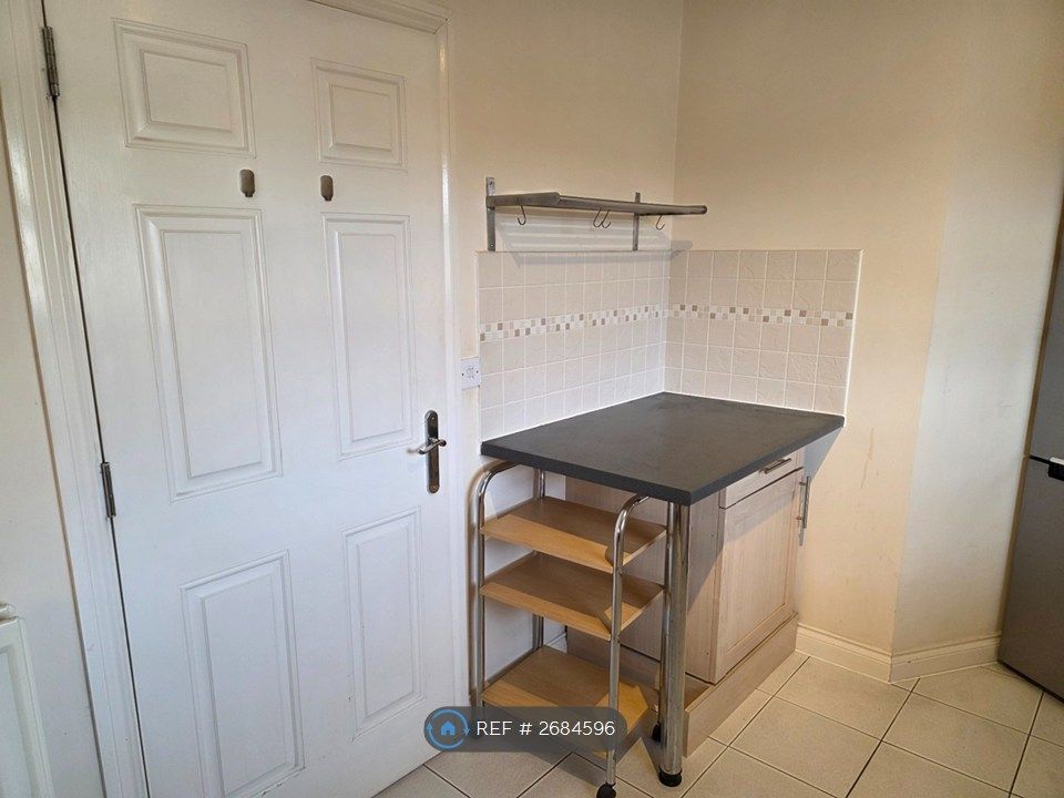 Property photo 3 of 23