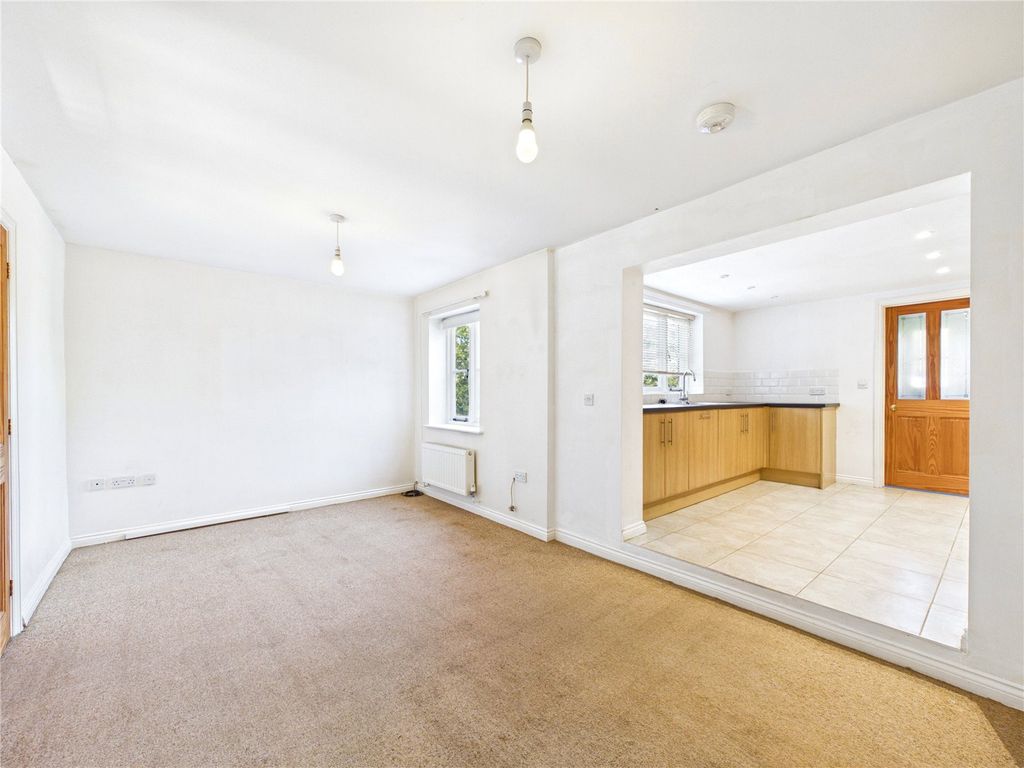 Property photo 3 of 12 Picture No. 04