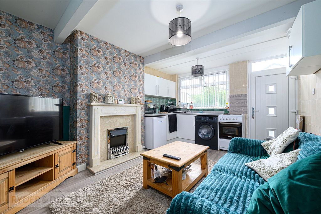 Property photo 2 of 9 Open Plan