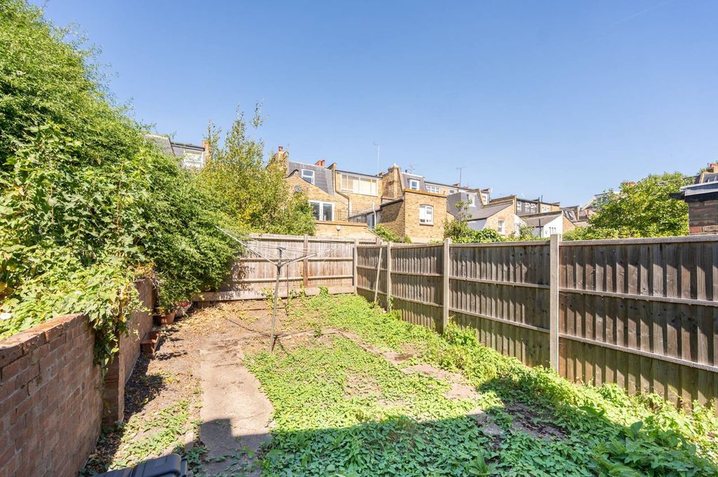 Property photo 2 of 10